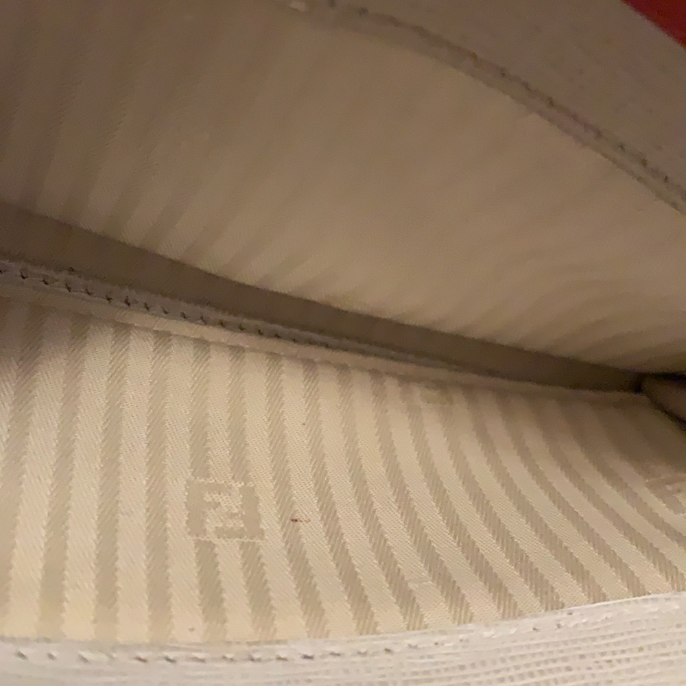 FENDI Wallet - Picture 11 of 16